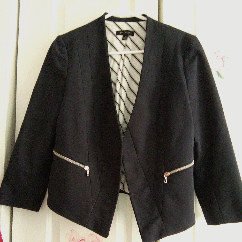 Smedium Black Blazer